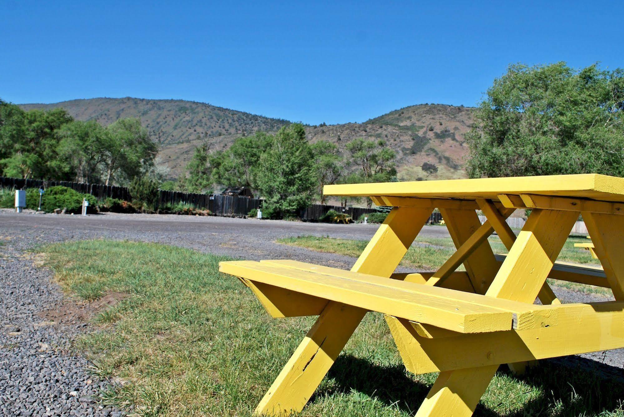 Oregon Motel 8 And Rv Park 클라마스 팔스 외부 사진