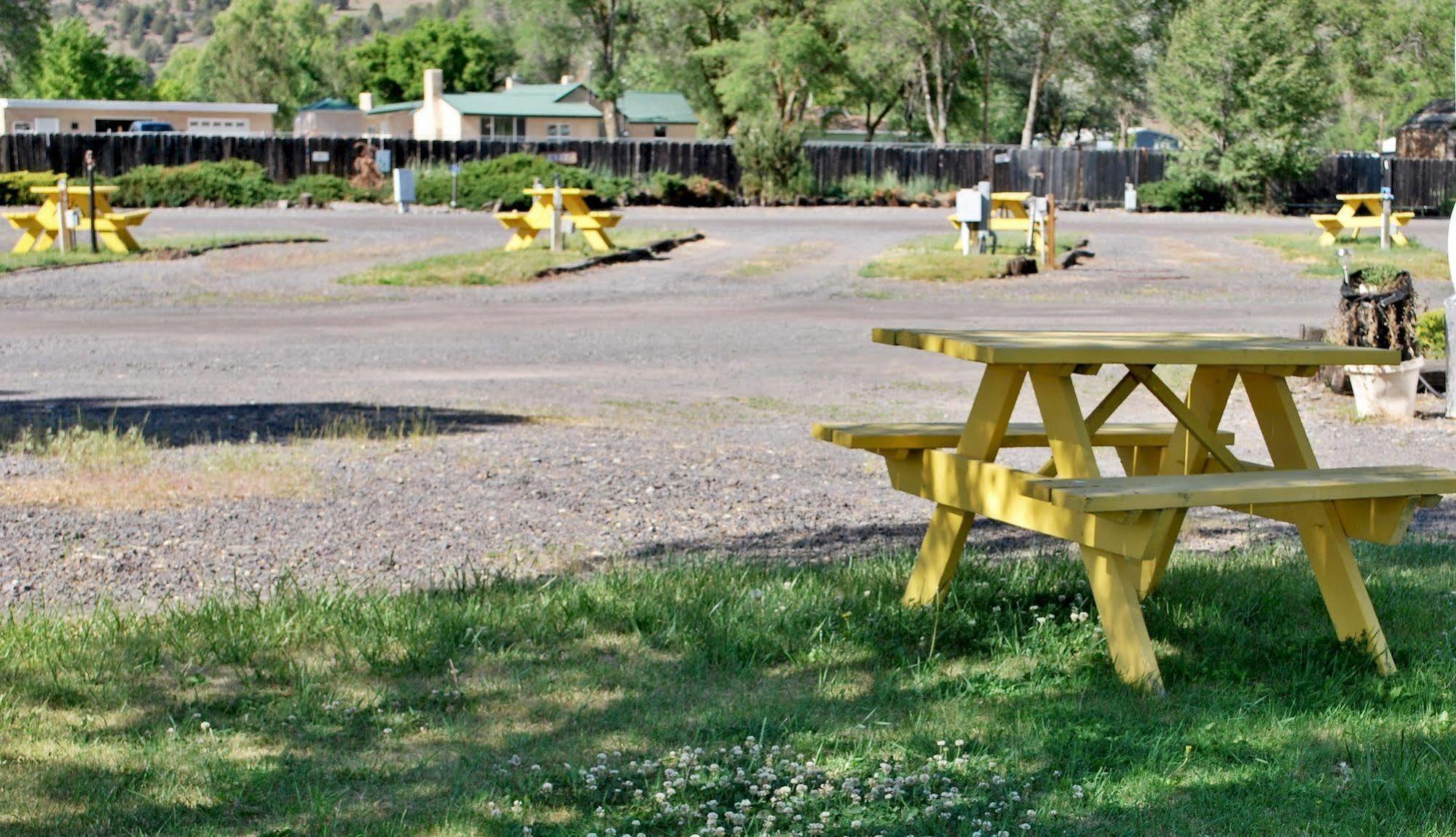 Oregon Motel 8 And Rv Park 클라마스 팔스 외부 사진