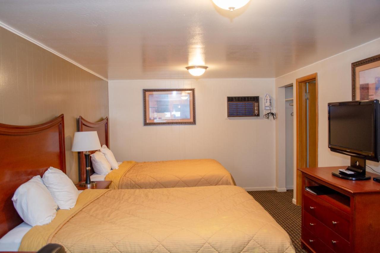 Oregon Motel 8 And Rv Park 클라마스 팔스 외부 사진